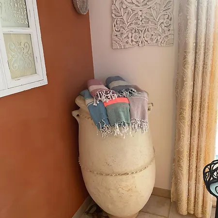 Clos Marijeanne Capmas 3* La Capelle-et-Masmolène